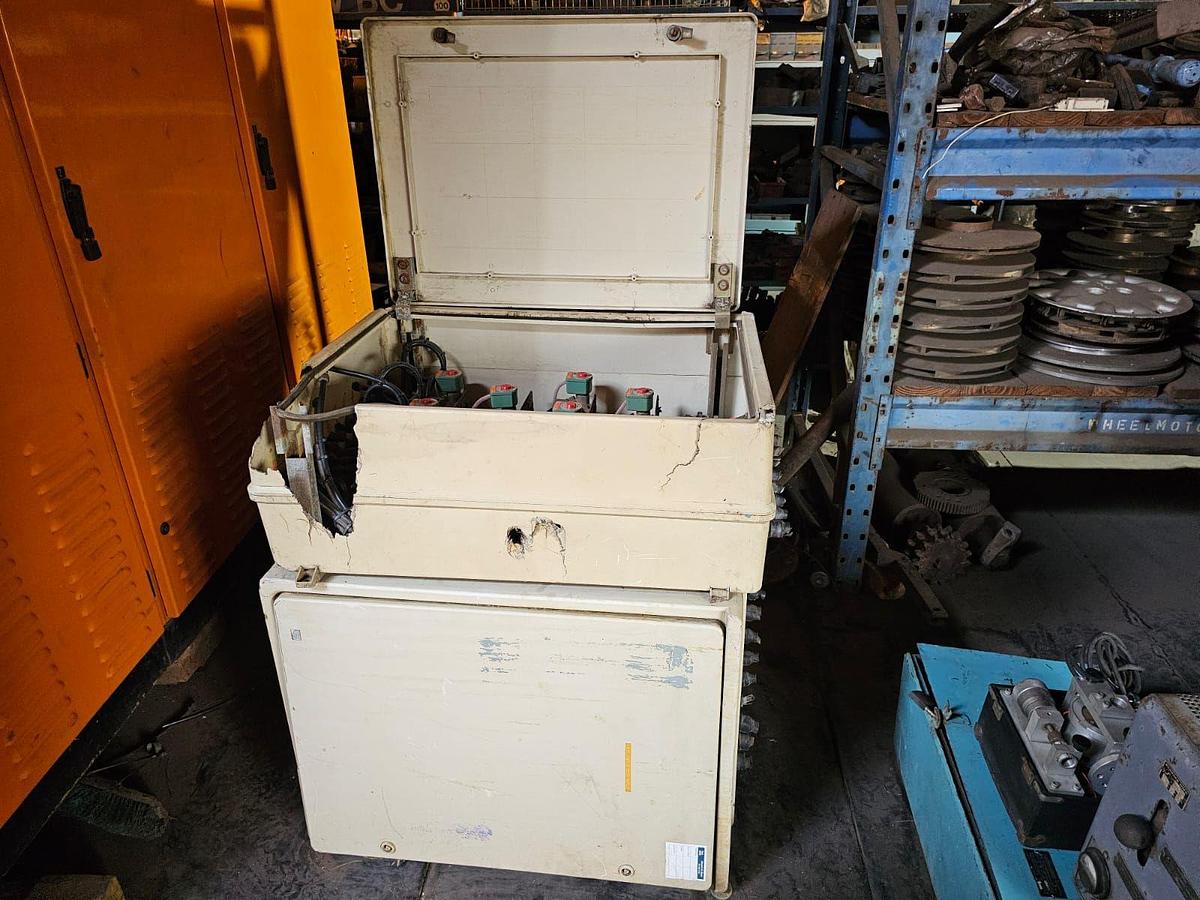 Used  AIR BOXES