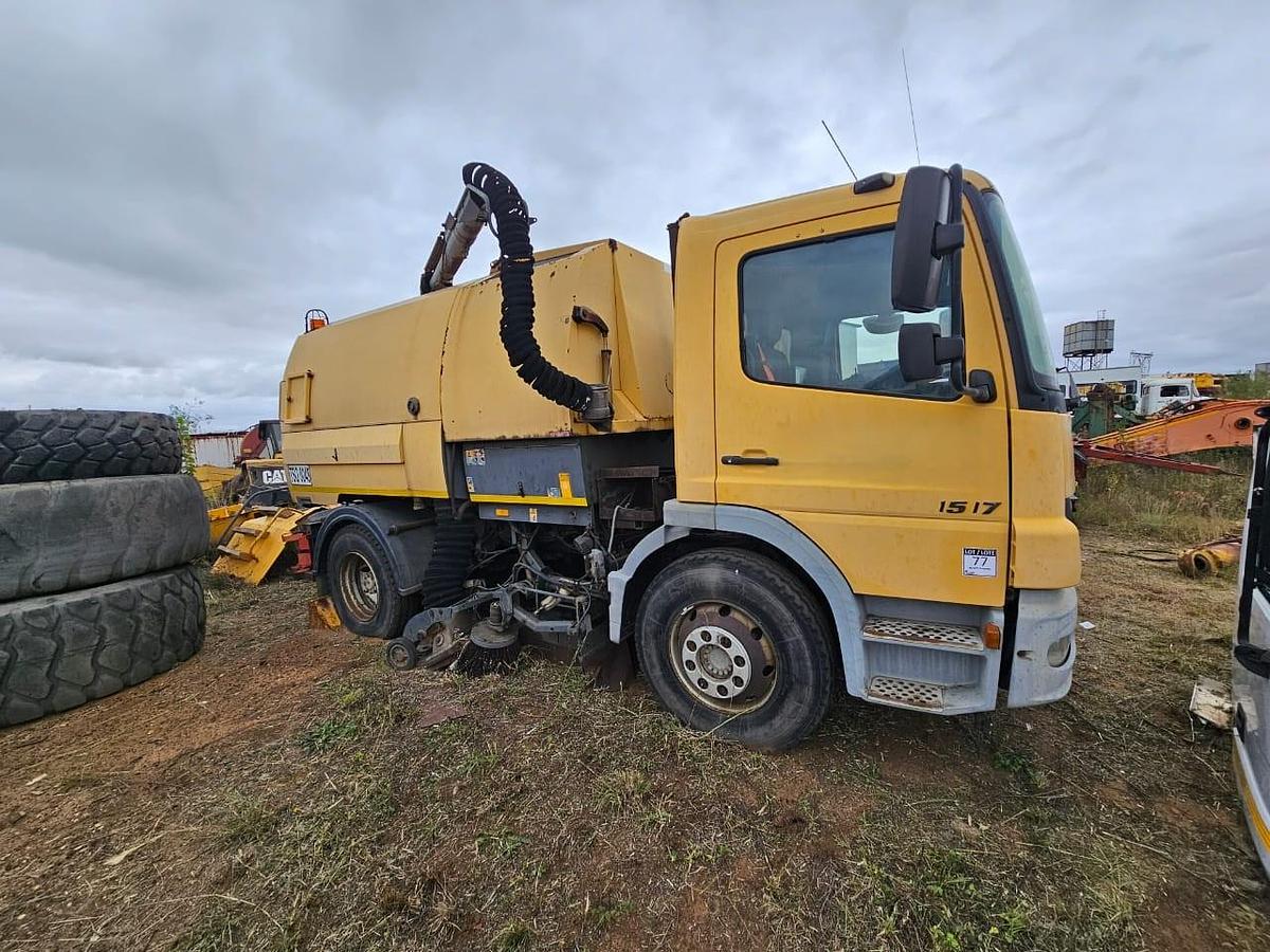 Used MERCEDES-BENZ ATEGO 1517 WATER TANK TRUCK