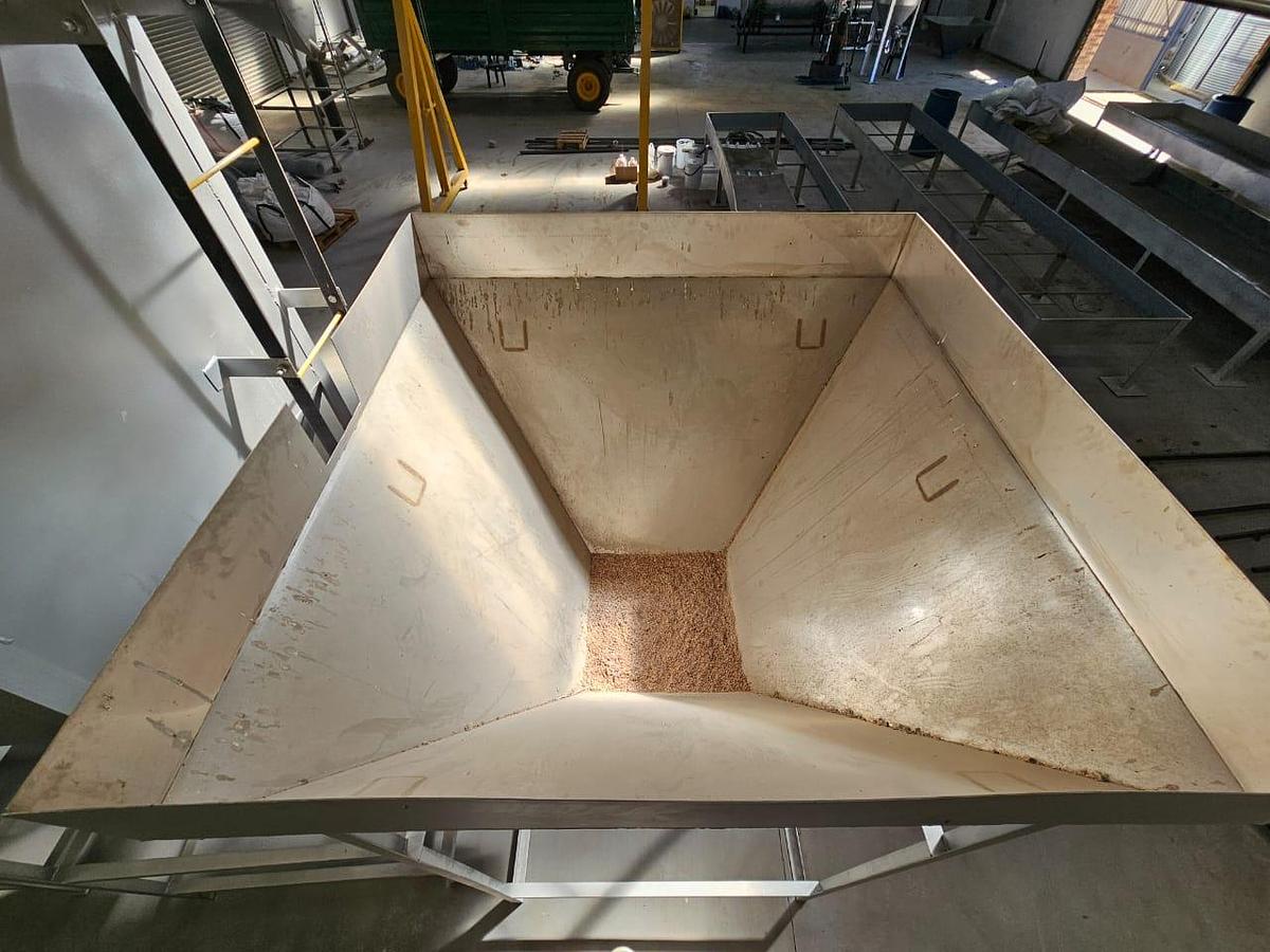 Used OPEN-TOP GRAIN STORAGE BIN