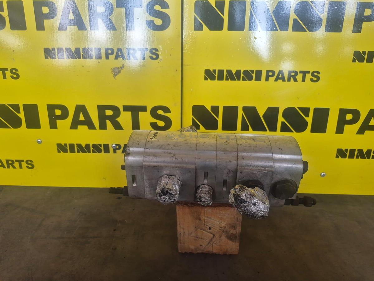 Used VOLVO L150E BRAKE CIRCULATION PUMP (USED)