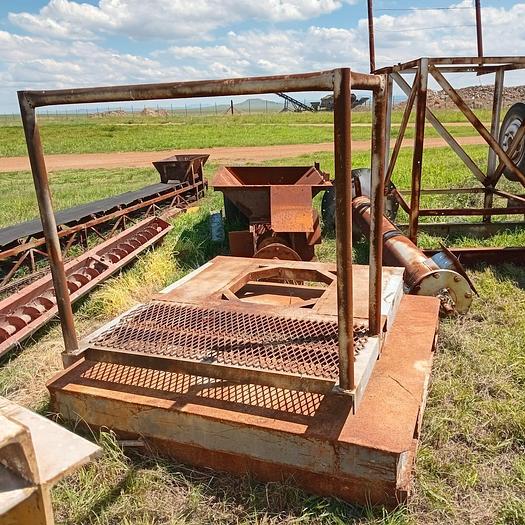 Used DRUM MIXER WITH SCREEN, 2 X SCREW CONVEYOR WITH PLATFORM STAND AND DRUM ROTATING BASE