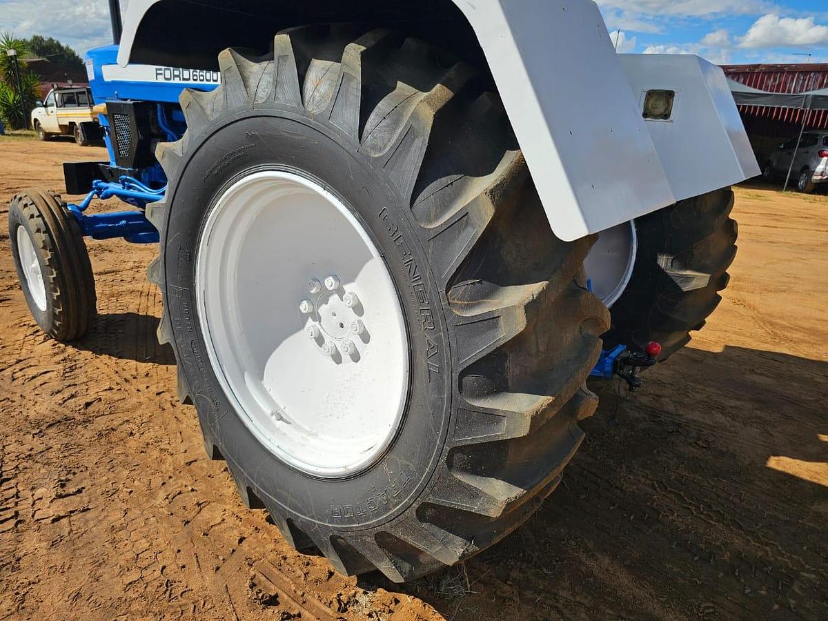 Used FORD 6600 TRACTOR (RUNNER)