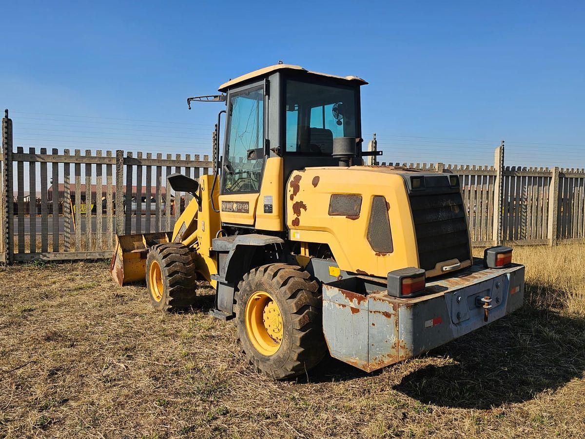 Used 2 TON WUHLF FRONT END LOADER (ENGINE FAILURE)