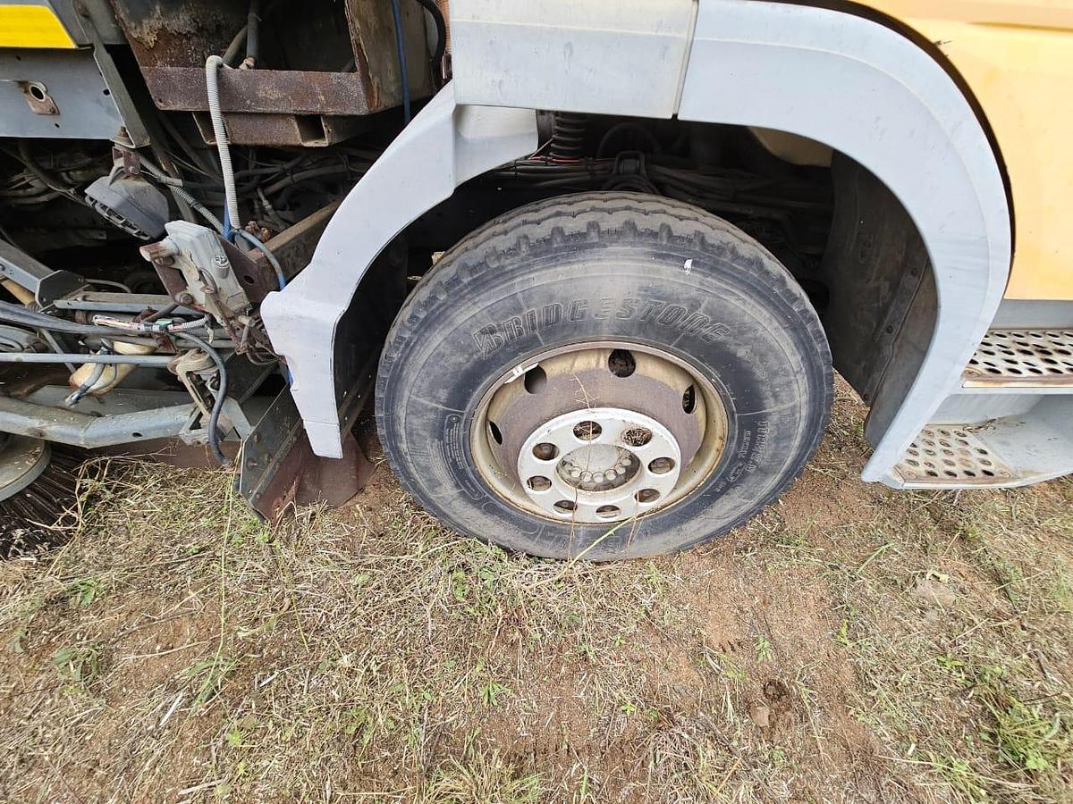Used MERCEDES-BENZ ATEGO 1517 WATER TANK TRUCK