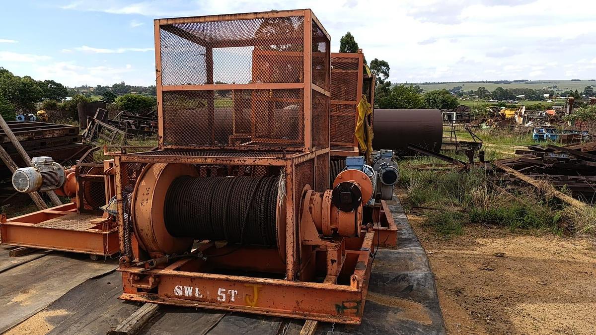 Used 22KW SINGLE DRUM WINCH WITH MOTORIZED GEARBOX(USED)