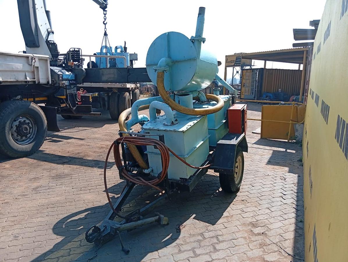 Used ELECTRIC MOBILE VACUUM UNIT WITH START AND GO BOX WITH 22KW MOTOR