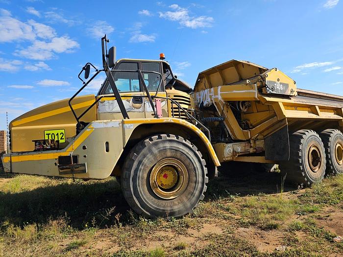 Used CAT 740 ARTICULATED EJECTOR DUMP TRUCK (C15 ACERT ENGINE) (RUNNER)
