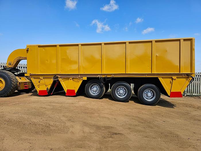 Used BELL 2806D 4X4 ARTICULATED HAULER WITH BOTTOM DISCHARGE TRI AXLE TRAILER (RUNNER)