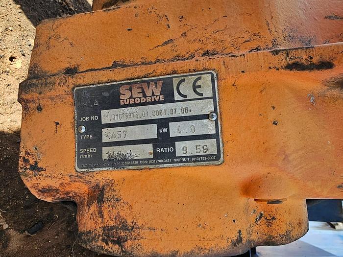 Used SELF CLEANING CONVEYOR MAGNET