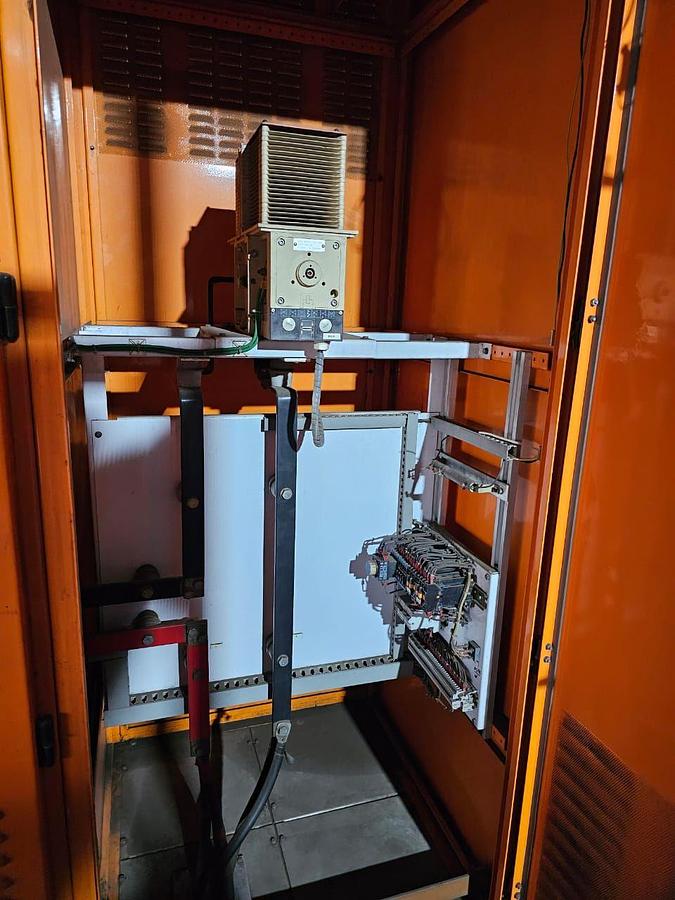 Used BROWN BOVERI ELECTRICAL DISTRIBUTION BOARD / INDEPENDENT SWITCHBOARD