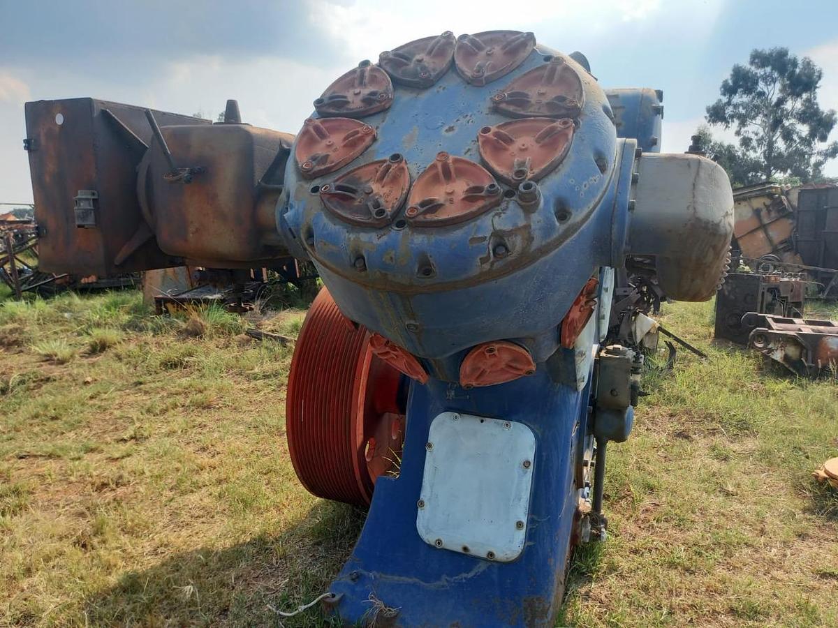 Used BROOMWADE COMPRESSOR