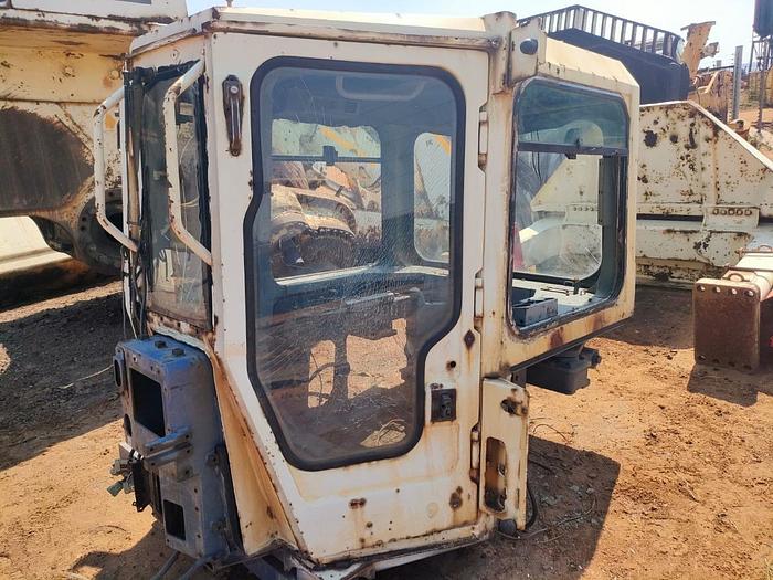 Used KOMATSU 475A DOZER WITH ENGINE, RIPPER AND BLADE (PARTIALLY STRIPPED