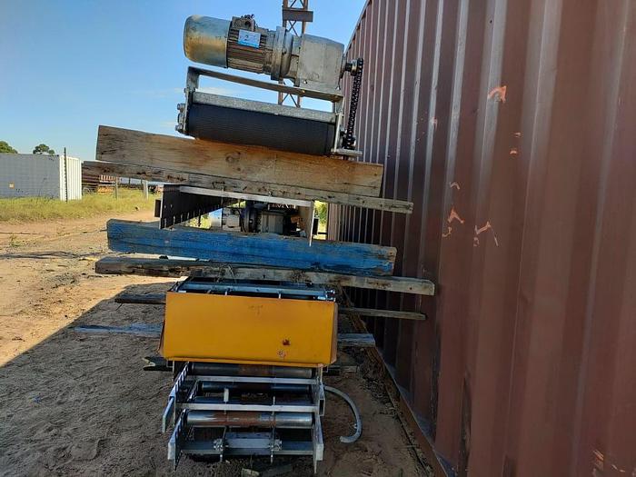 Used 1 X 100 M PACKING LINE ROLLER CONVEYOR STRUCTURE COMPLETE WITH DRIVES UNIT (TESTED)