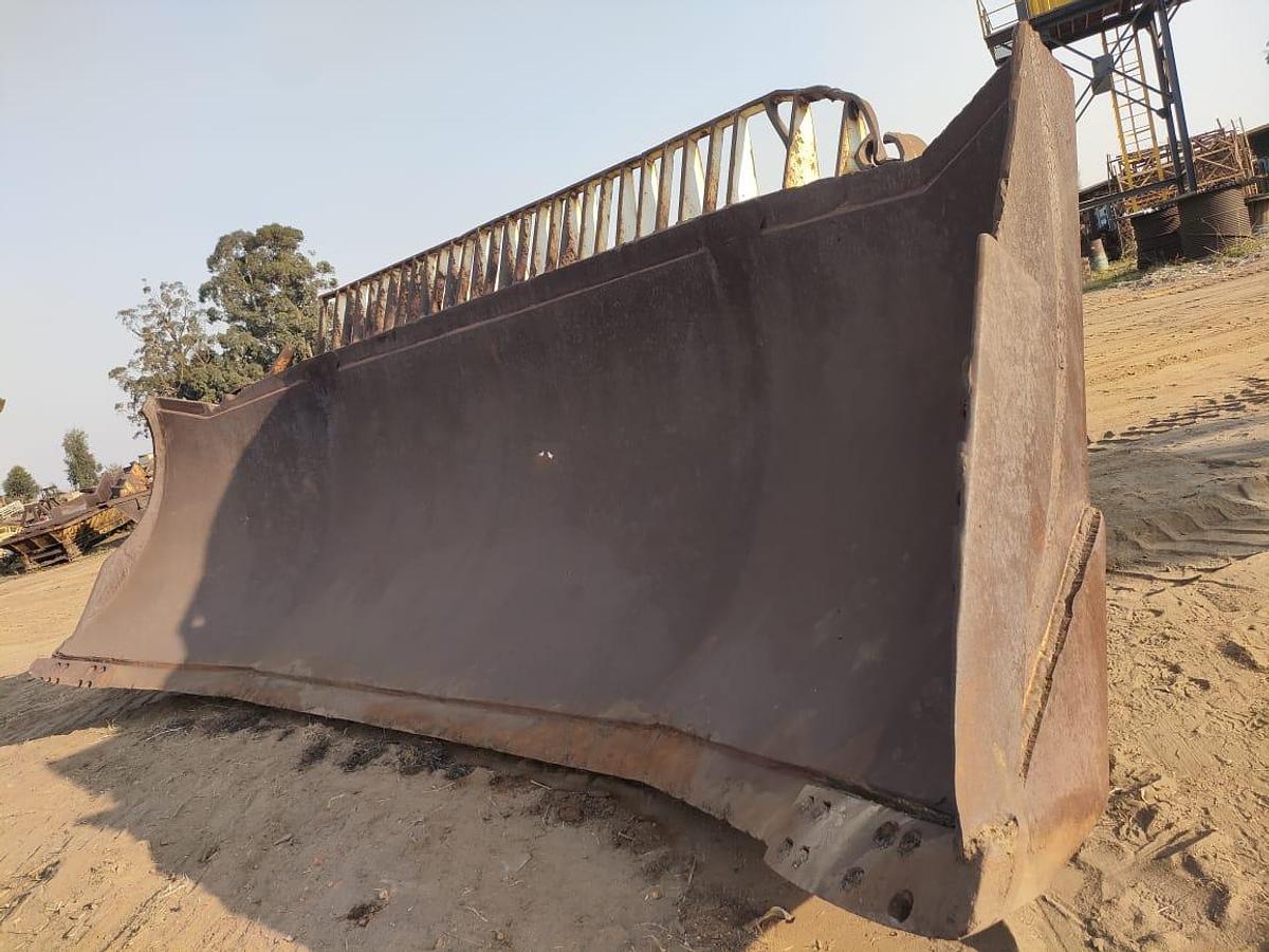 Used CAT D10 DOZER BLADE