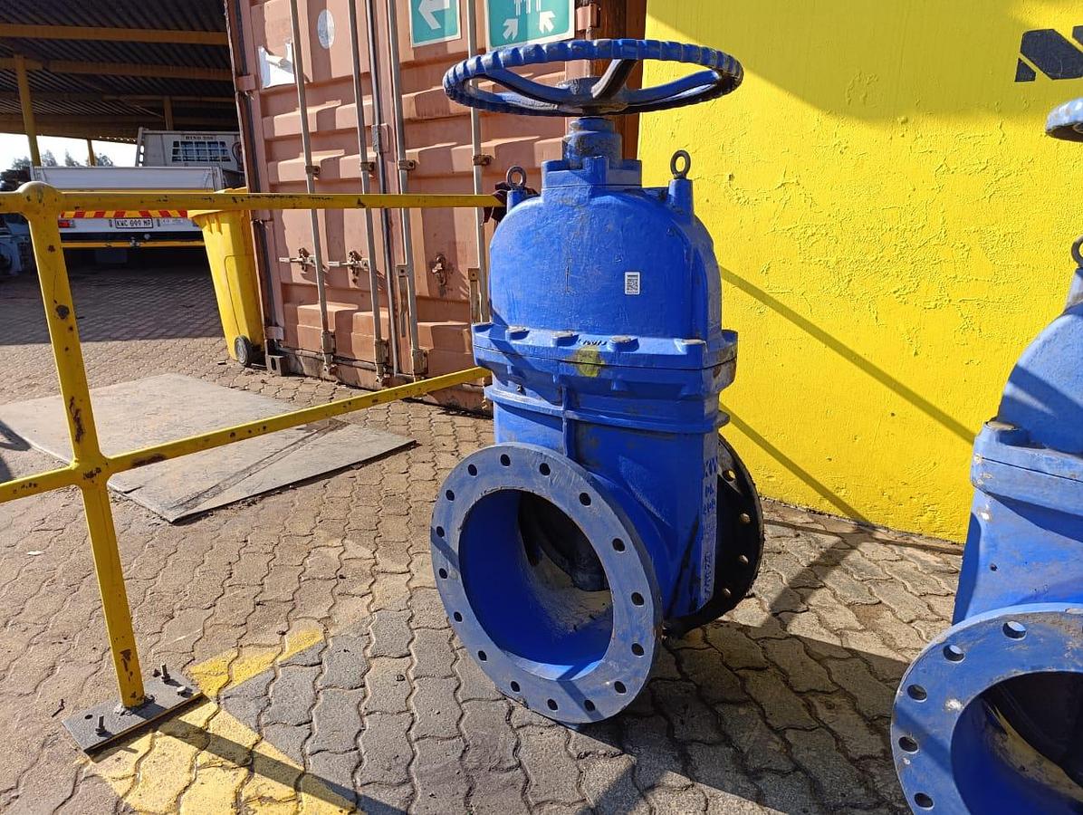 Used GATE VALVES 400MM