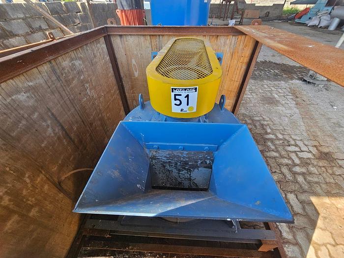 Used NEW VERTICAL IMPACT CRUSHER WITH 15 KW ELECTRICAL MOTOR