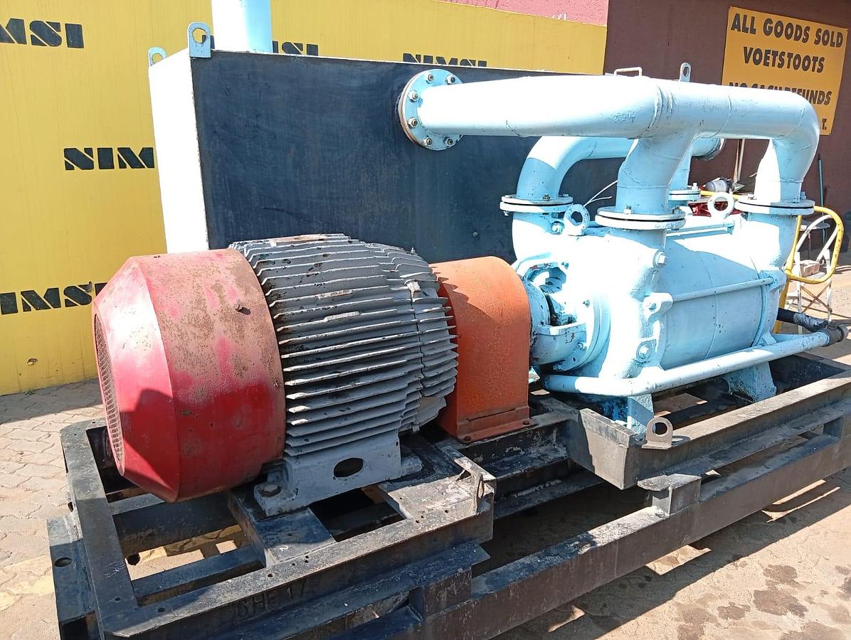 Used ELECTRIC VACUUM WITH DOUBLE TRACK WHEELS