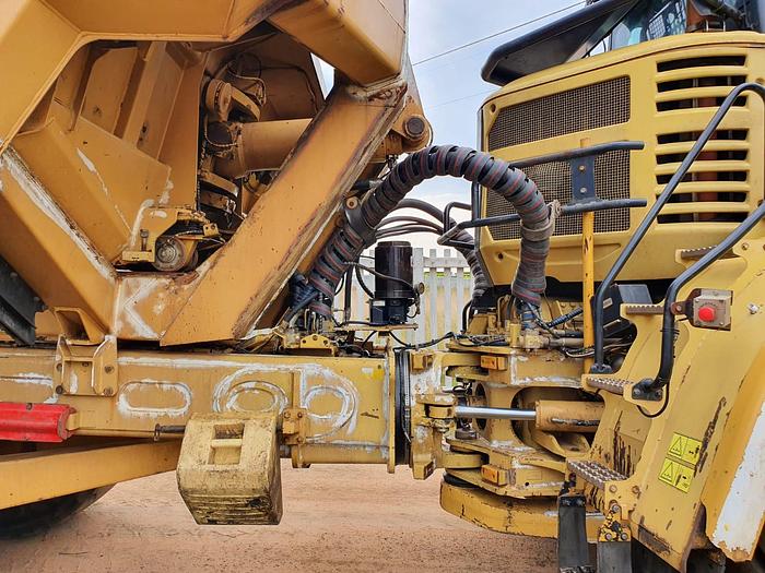 Used  CAT 740B EJ (RUNNER)