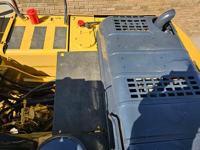 Used Komatsu PC 200-8MO EXCAVATOR