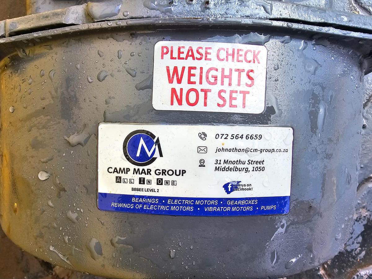 Used 1.6 KW URAS VIBRATING MOTOR (USED)