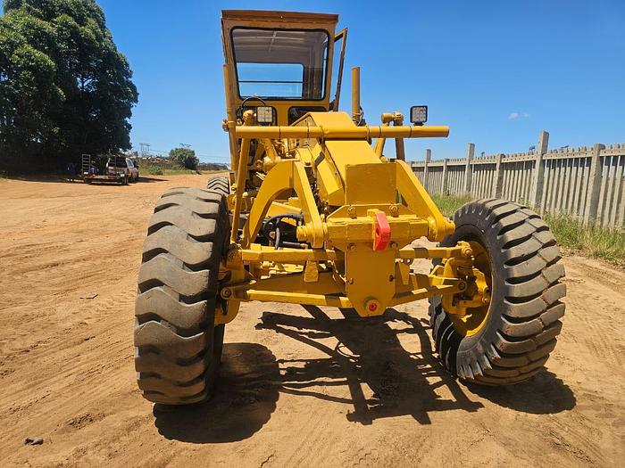 Used 120 G GRADER (RUNNER)