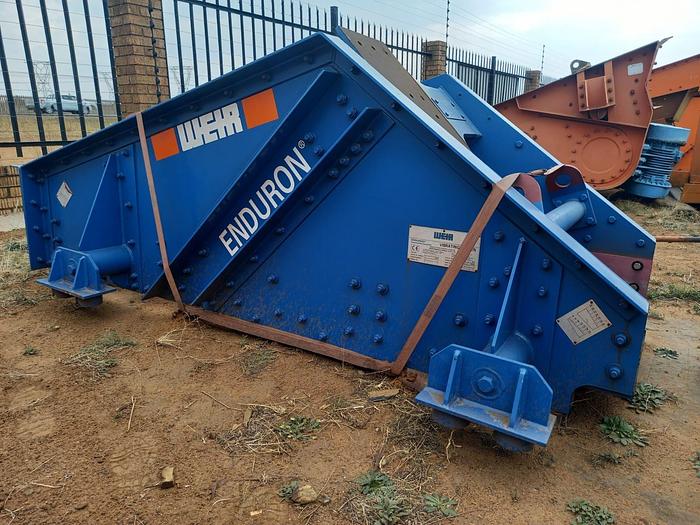 Used WEIR VIBRATING SCREEN WITH 2 X 2.3 KW DELTECH VIBRATING MOTORS (NOT TESTED)