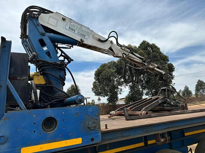 Used 1 X TRI-AXLE FLAT DECK TRAILER WITH KENNIS 3.2 TON DIESEL POWERED BRICK CRANE & GRAB (TRUCK NOT INCLUDED)