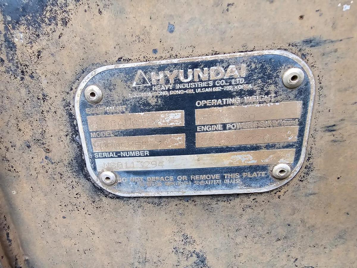 Used HYUNDAI ROBEX 55-7 EXCAVATOR