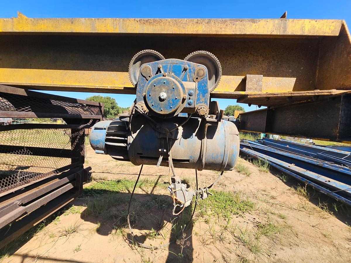 Used 5 TON OVERHEAD CRANE WITH REMOTE 2 X ELECTRIC 7.5 KW ELECTRIC MOTORS AND GEARBOX REMOTE GENERAL INFORMATION S
