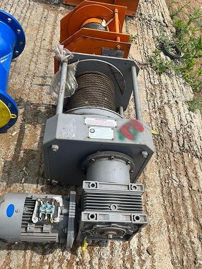 Used CES winch motorized