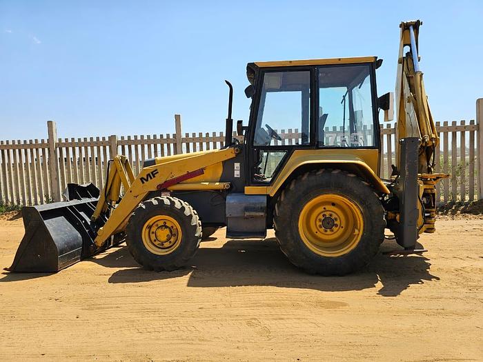 Used BACKHOE TLB 4X4 MASSEY FERGUSON 750