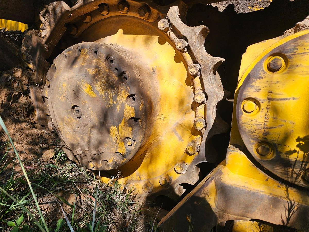 Used D375A KOMATSU DOZER (STRIPPING)