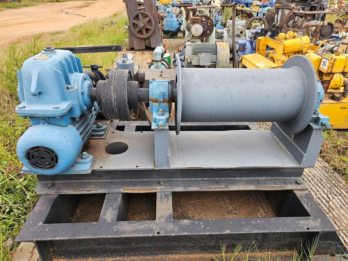 Used WINCH WITH BEW GEARBOX