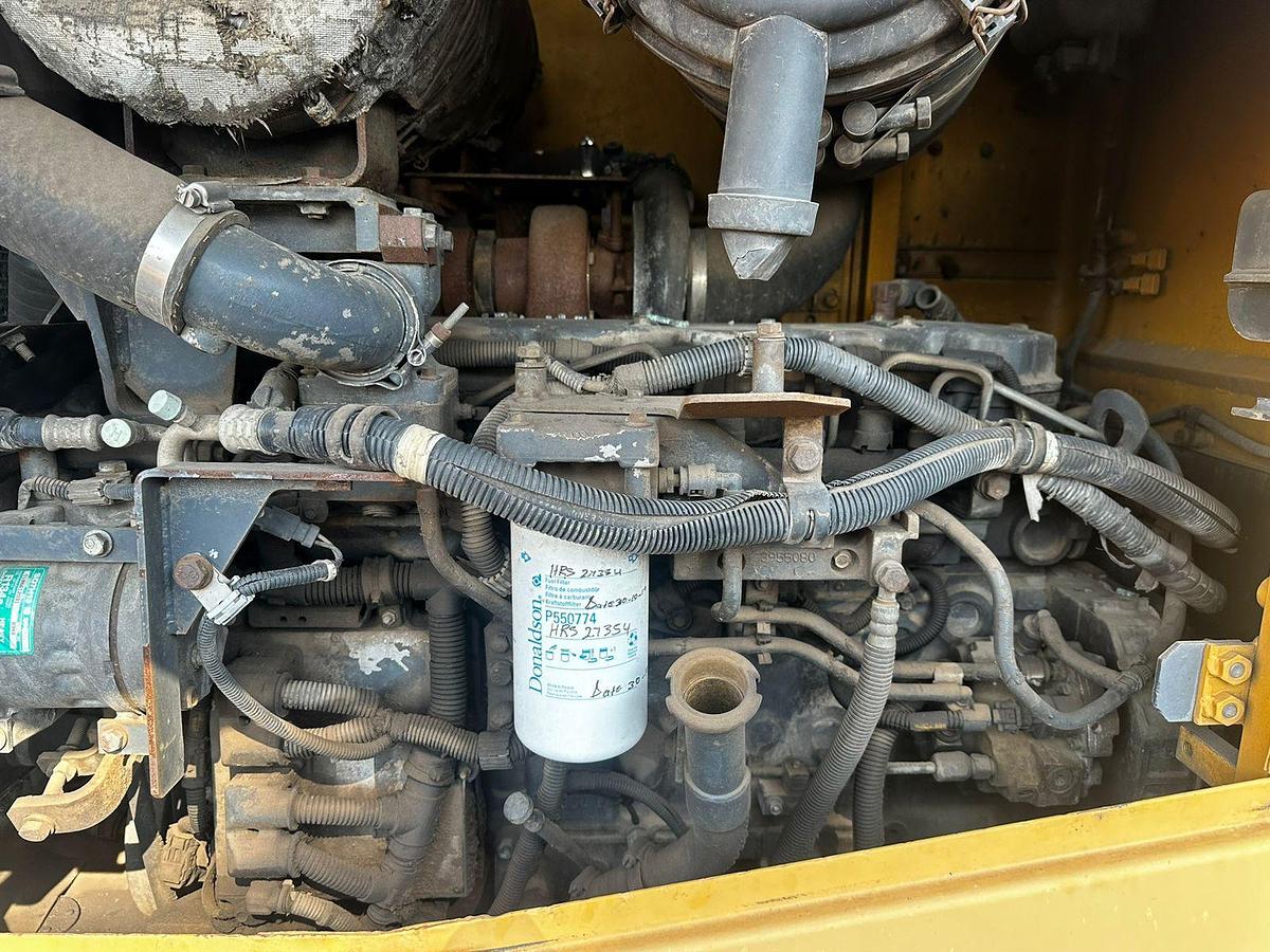 Used KOMATSU WA250-6 FRONT END LOADER - INOPERABLE