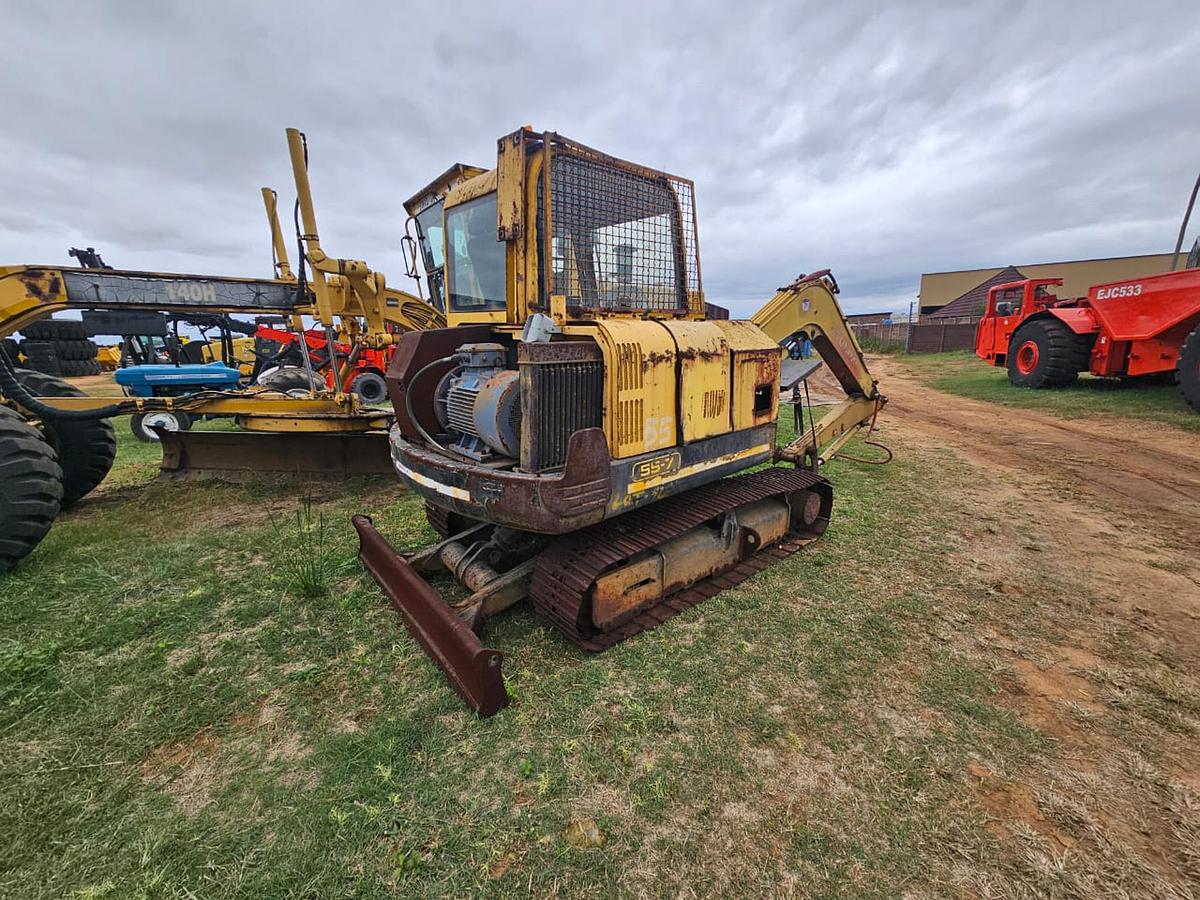 Used HYUNDAI ROBEX 55-7 EXCAVATOR