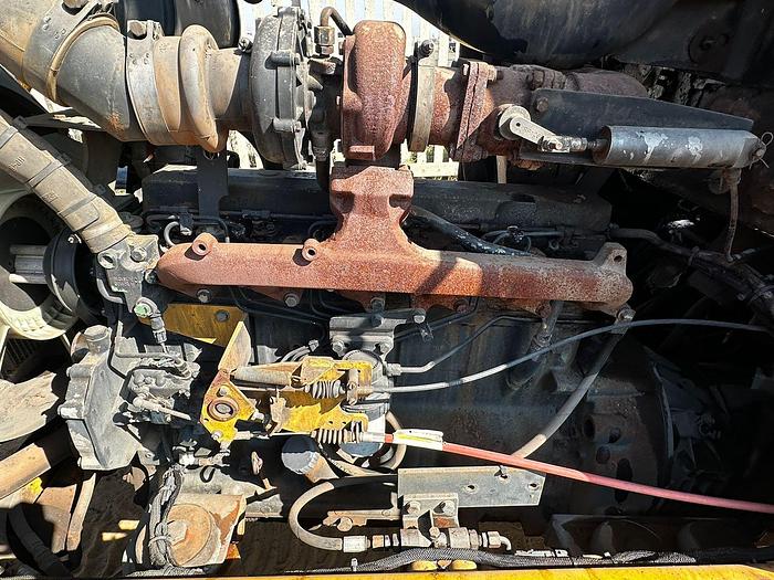 Used BELL TRACTOR (RUNNER)