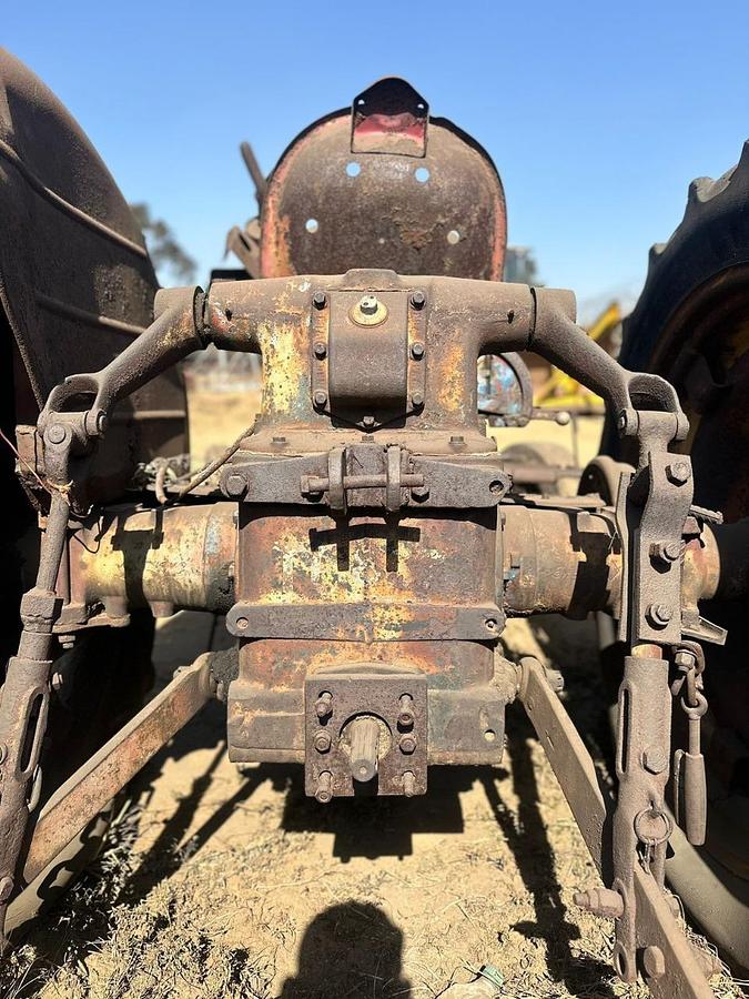 Used SCRAP ANTIQUE TRACTORS (STRIPPING FOR SPARES)