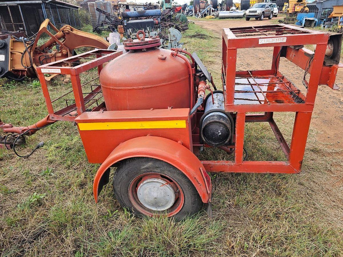 Used 400 LITRE SINGLE AXLE ZULFIRE TANKER TRAILER