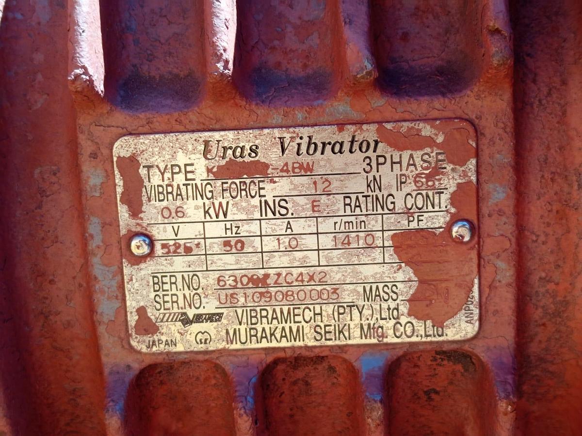 Used VIBRATING MOTOR 0.6KW 