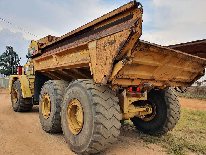 Used  CAT 740B EJ (RUNNER)