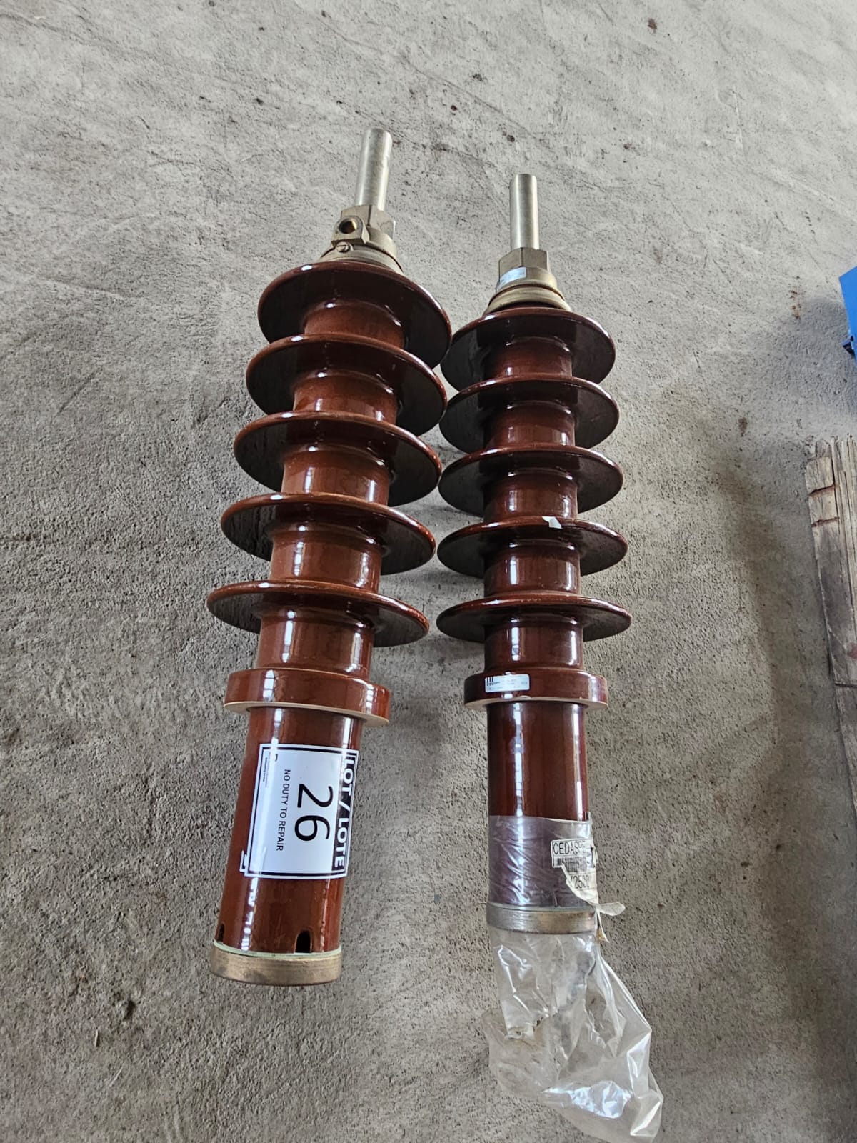 Used 36KV CEDASPE ISOLATORS
