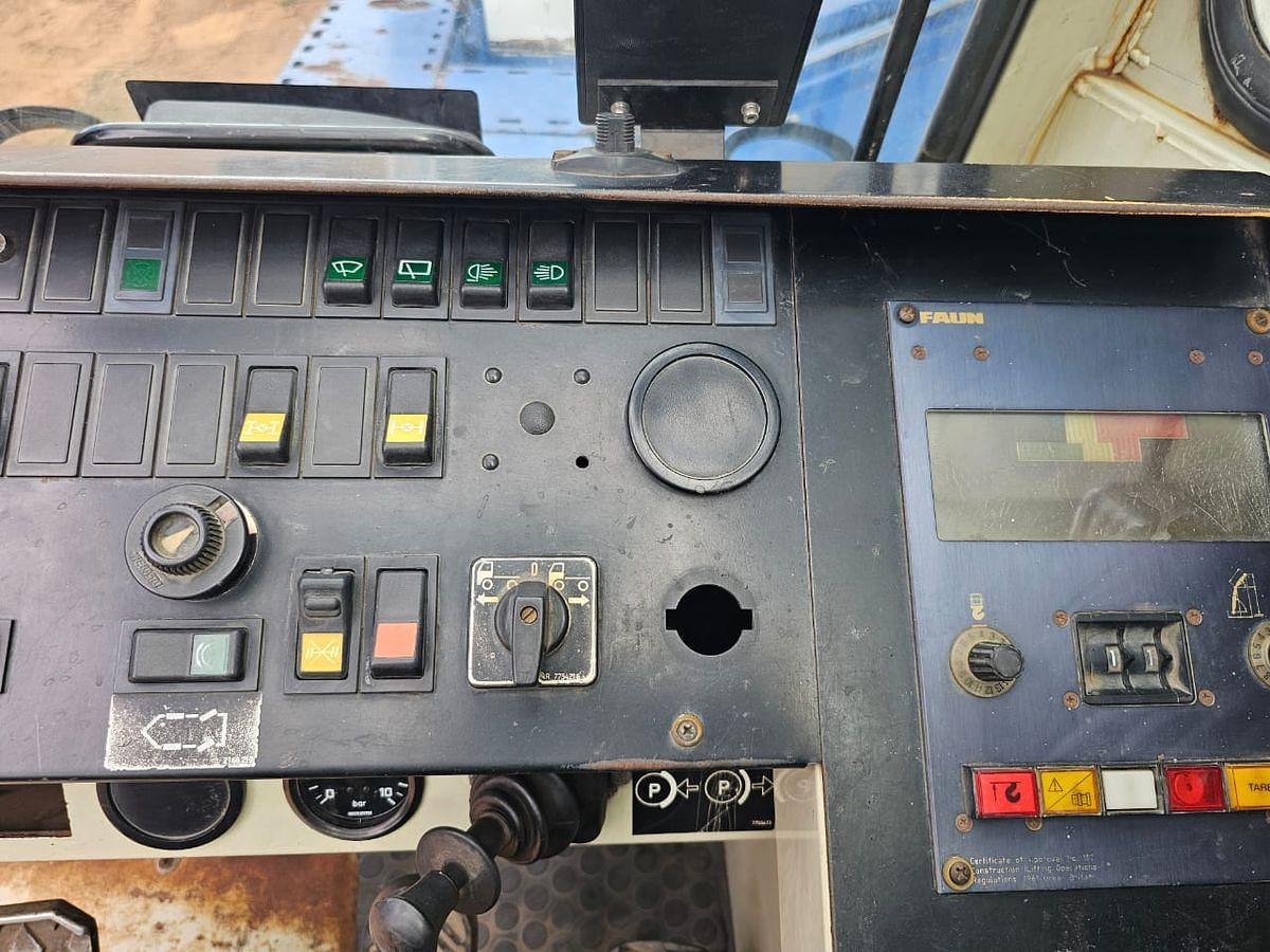 Used 30 TONNES CAPACITY FUAN CRANE - OPERATIONAL
