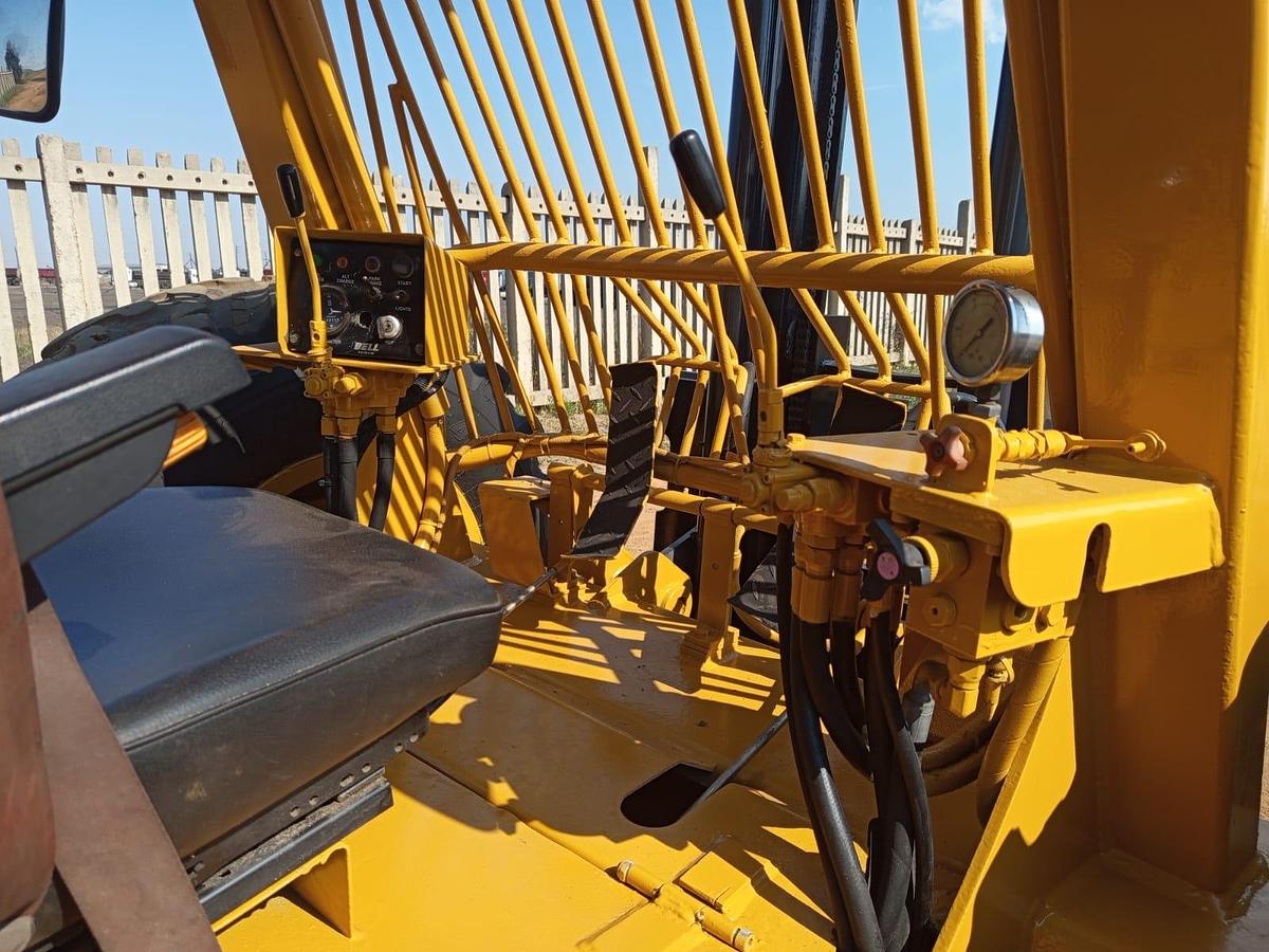 Used BELL 120 SUPER 2.75 TON ROUGH TERRAIN FORKLIFT(USED CONDITION)