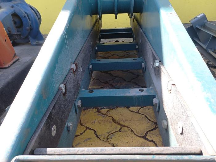 Used MINI VIBRATING SCREEN WITH 2 VIBRATING MOTORS