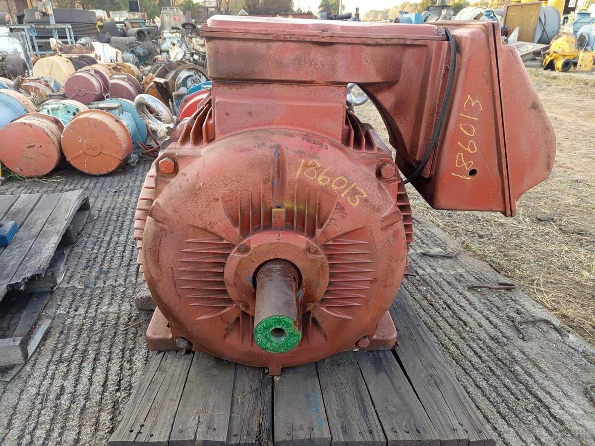 Used 220 KW INDUCTION MOTOR - USED CONDITION