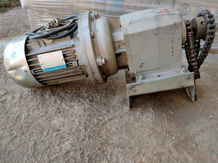 Used 1 X 100 M PACKING LINE ROLLER CONVEYOR STRUCTURE COMPLETE WITH DRIVES UNIT (TESTED)