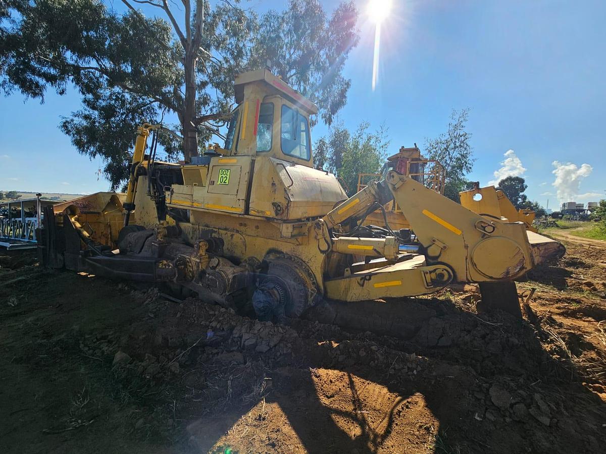 Used D375A KOMATSU DOZER (STRIPPING)