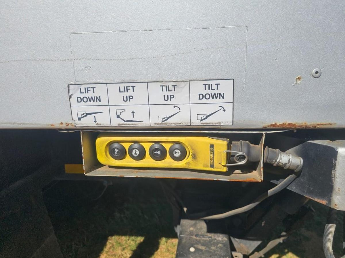 Used INSULATED TRUCK TRAILER - OPERATIONAL - WITH NATIS - TRUCK NOT INCLUDED