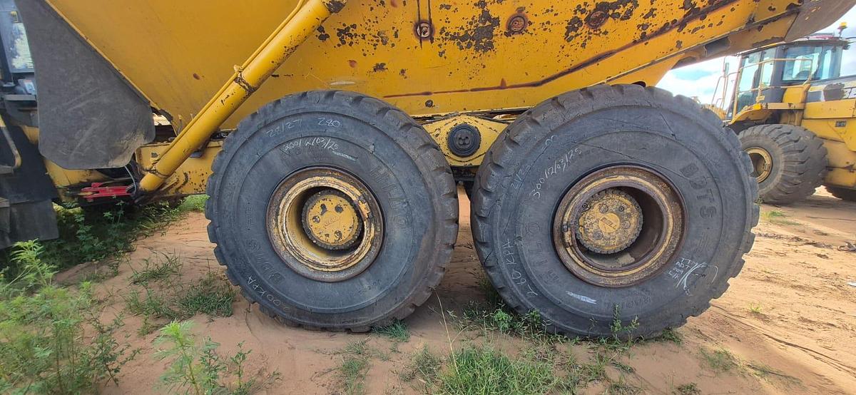 Used B40 D (STRIPPING FOR PARTS)