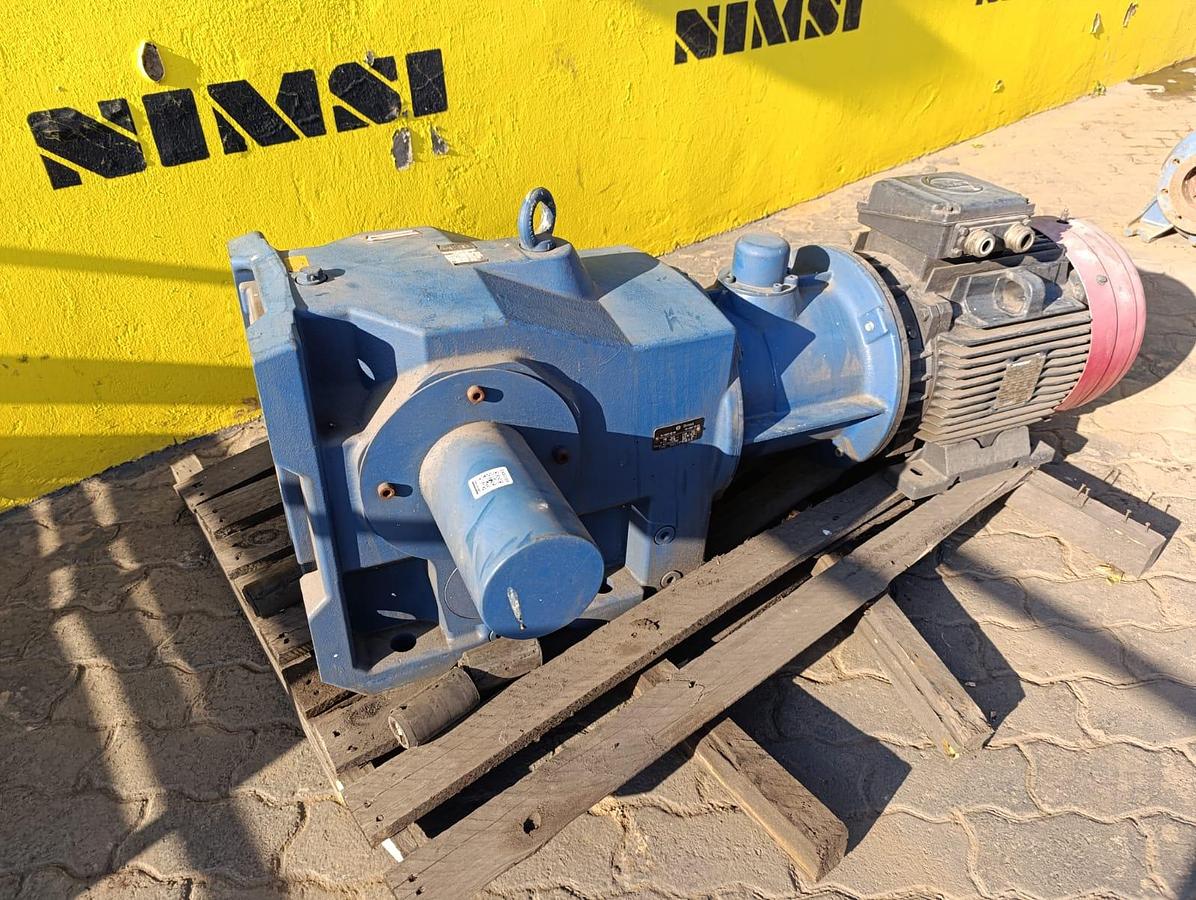 Used POWERPACK GEARBOX WITH ELECTRIC MOTOR
